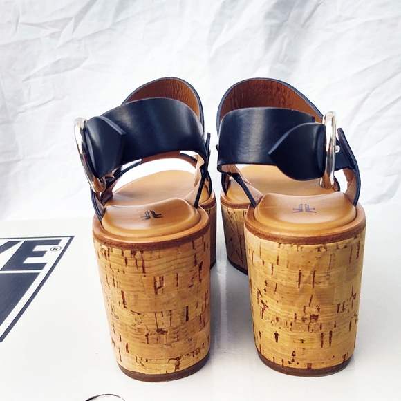 Frye Black Leather Alva Platform Sandals- Size 8 - Picture 4 of 11